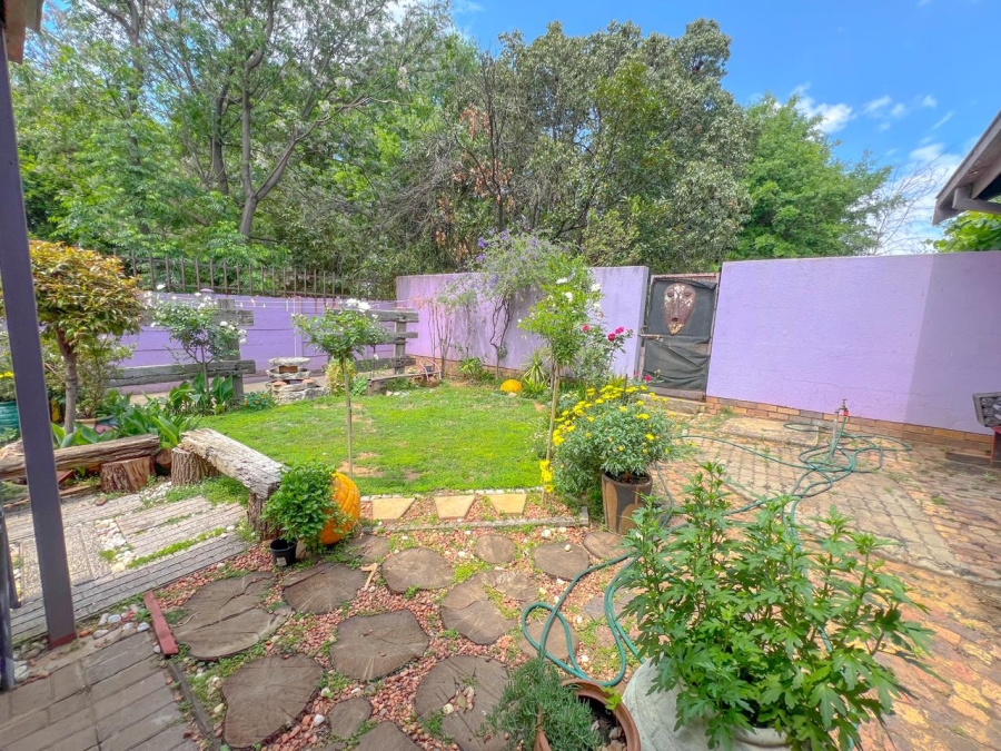 3 Bedroom Property for Sale in Roodia Free State